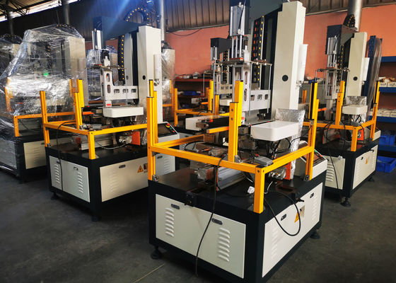 उपहार बॉक्स के लिए L1220mm लक्ज़री शू फोल्डिंग बॉक्स मशीन 28pcs / Min