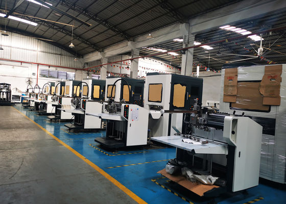 मल्टीफंक्शनल बुक कवर मेकिंग मशीन 35 पीसी / मिन हार्ड कवर मेकर मशीन Maker