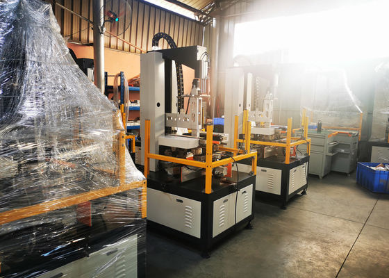 स्वीट गिफ्ट बॉक्स मेकिंग मशीन 2.5kw 910kg न्यूमेटिक कंप्रेसर एयर