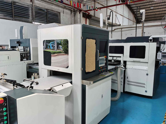 रिजिड लिड बेस स्वीट बॉक्स कटिंग मशीन 0.16mm विजुअल पोजिशनिंग
