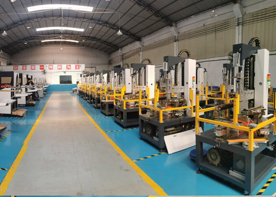 LS-F6 अर्ध स्वचालित कठोर बॉक्स बनाने की मशीन जूता बॉक्स पैकेजिंग लाइन