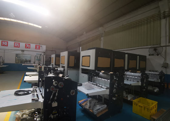 लग्जरी शू बॉक्स मेकिंग मशीन L5981XW3182XH2103mm ग्लूइंग पोजिशनिंग के साथ