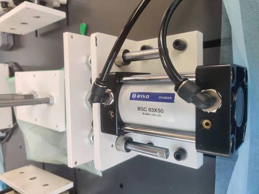 0.5kw / 220v स्वचालित बॉक्स दबाने की मशीन कठोर आभूषण स्मार्ट फोन