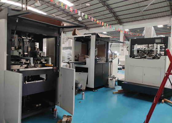 स्वचालित स्मार्ट पैकेजिंग मैच पेपर बॉक्स मेकिंग मशीन कार्डबोर्ड बॉक्स मेकर फोन बॉक्स रैपिंग सिस्टम