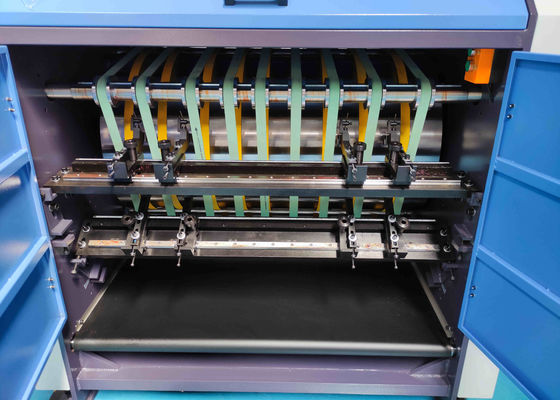 उपहार बॉक्स के लिए कठोर कागज 2Kw 35m / न्यूनतम स्लॉटिंग बोर्ड ग्रूविंग मशीन