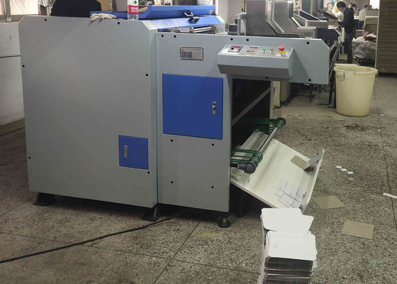 रिंग बॉक्स बनाने के लिए कठोर सेलफोन स्लॉटिंग कार्डबोर्ड ग्रूविंग मशीन 40 मीटर / मिनटmin