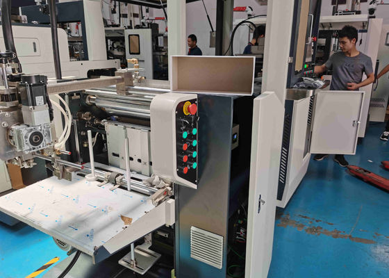 40pcs / न्यूनतम कठोर पैकेजिंग बॉक्स बनाने की मशीन मैक्स कार्डबोर्ड L550XW400mm
